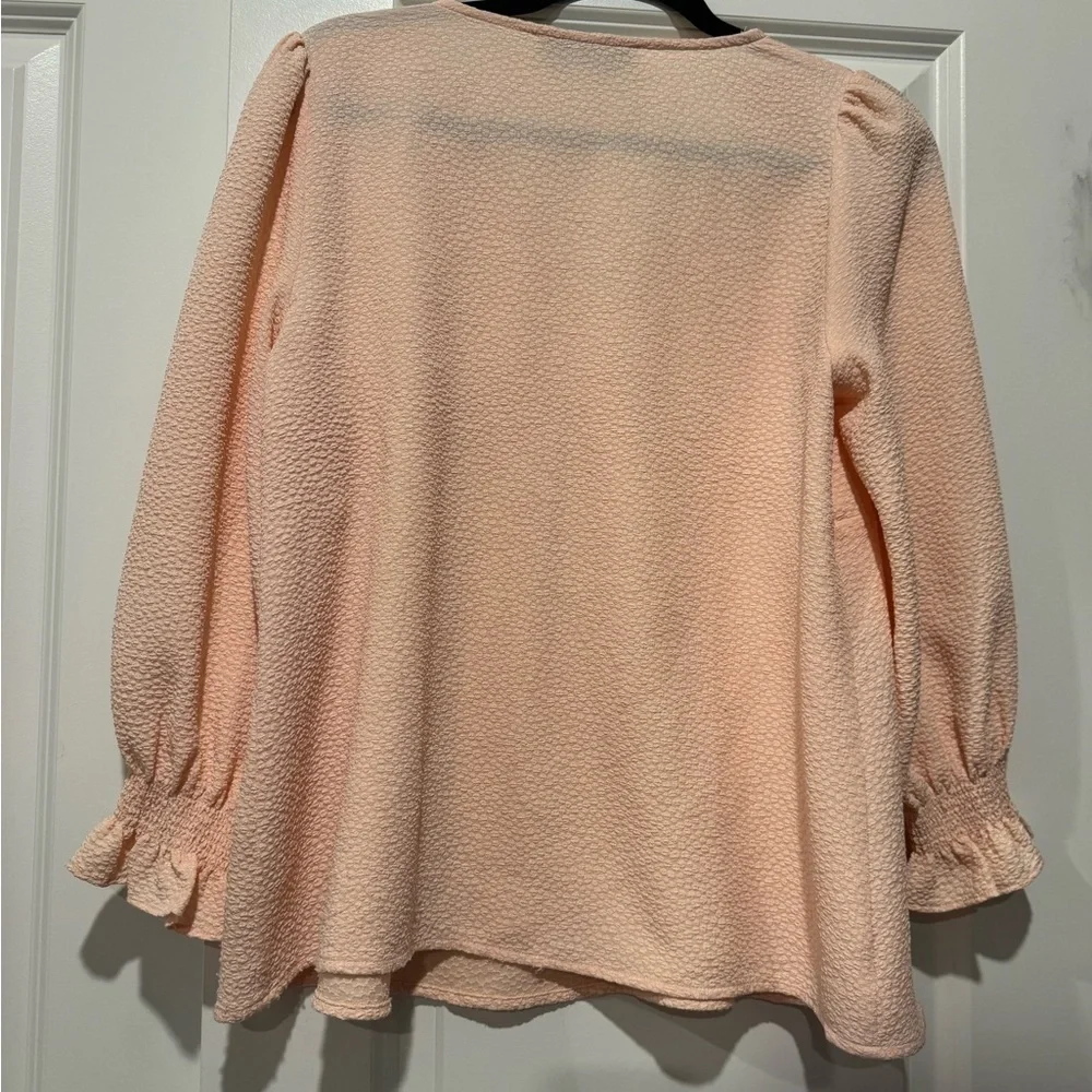Tuckernuck Peach Easton Blouse Size Small - Picture 3 of 7